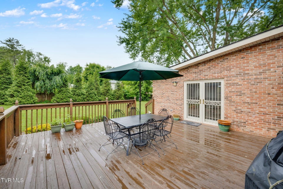 Photo #42: 405 Countryshire Court