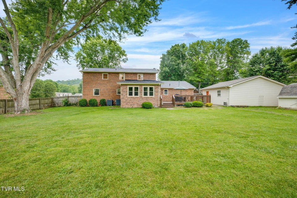 Photo #44: 405 Countryshire Court