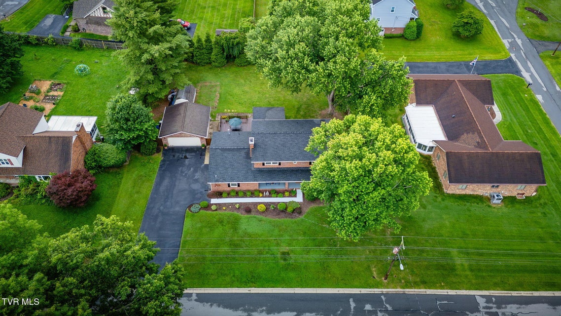 Photo #47: 405 Countryshire Court
