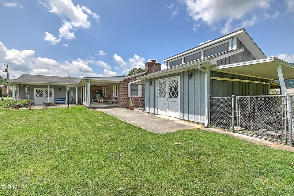 Photo #11: 509 9th Street