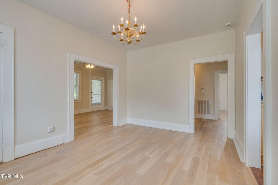 Photo #8: 631 Taylor Street