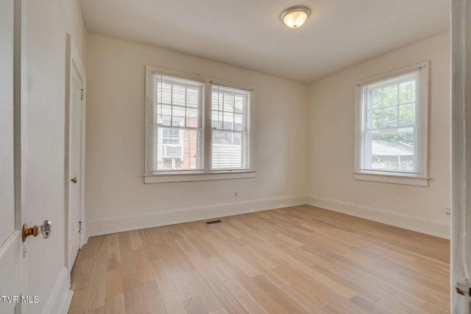 Photo #13: 631 Taylor Street