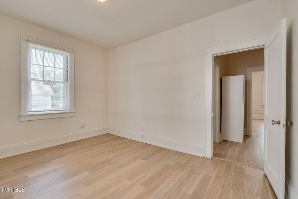 Photo #14: 631 Taylor Street