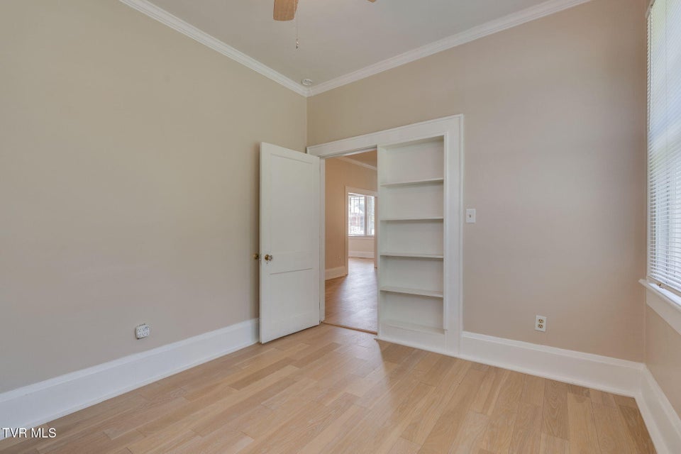 Photo #21: 631 Taylor Street