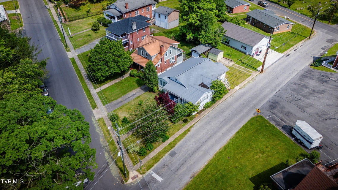 Photo #31: 631 Taylor Street