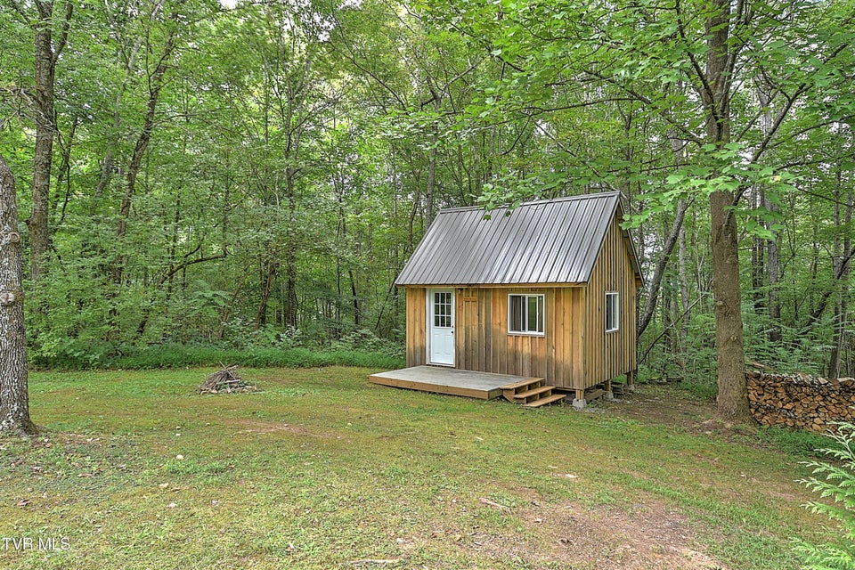 Photo #43: 204 Chinquapin Lane