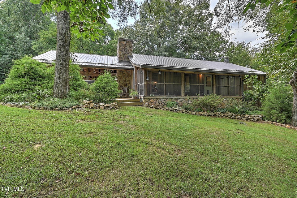 Photo #2: 204 Chinquapin Lane