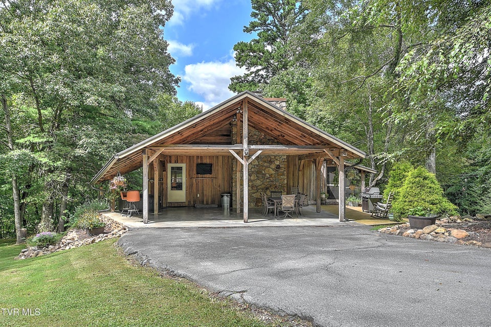 Photo #5: 204 Chinquapin Lane