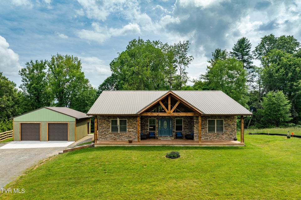 Photo #71: 271 Laurel Way