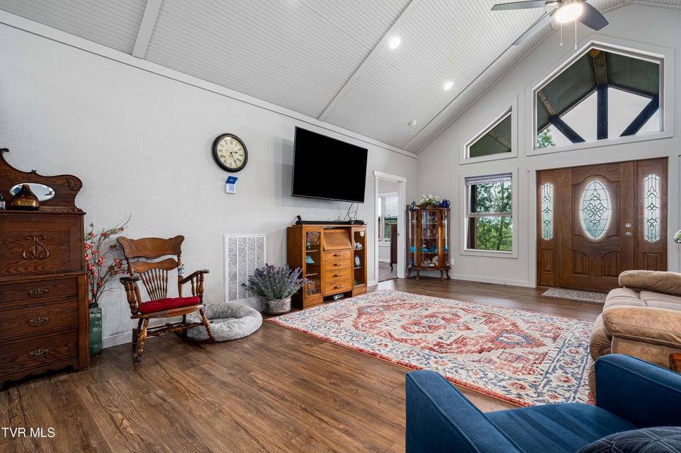 Photo #13: 271 Laurel Way