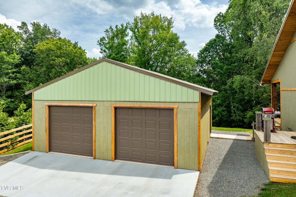 Photo #48: 271 Laurel Way