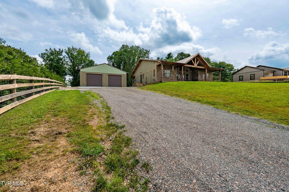 Photo #53: 271 Laurel Way