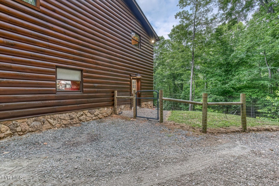 Photo #20: 191 Bear Ridge Drive