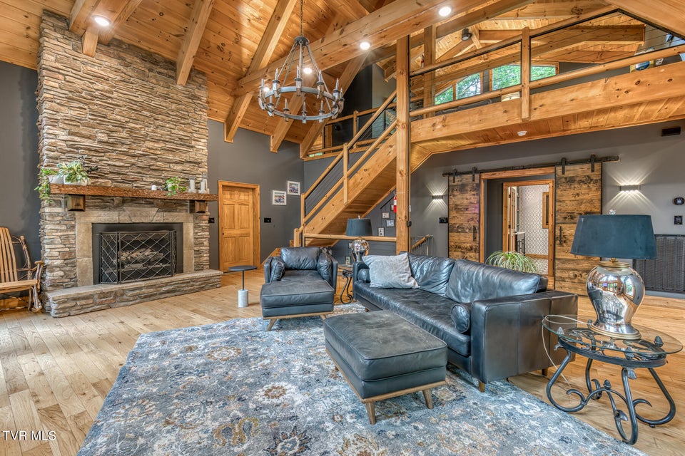 Photo #40: 191 Bear Ridge Drive