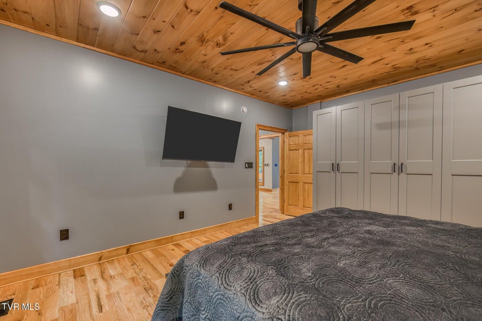 Photo #47: 191 Bear Ridge Drive