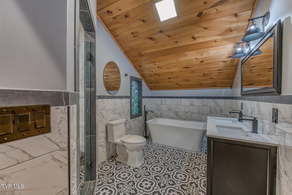 Photo #56: 191 Bear Ridge Drive