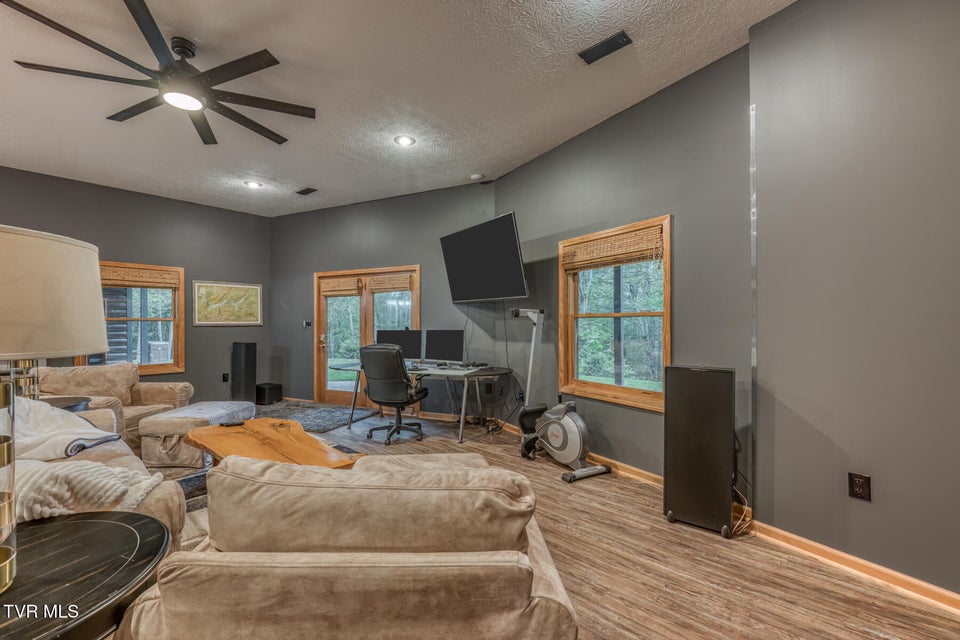 Photo #61: 191 Bear Ridge Drive