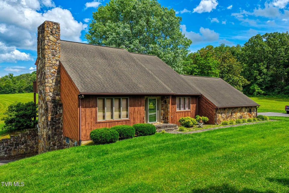 Photo #4: 266 Big Hill Road