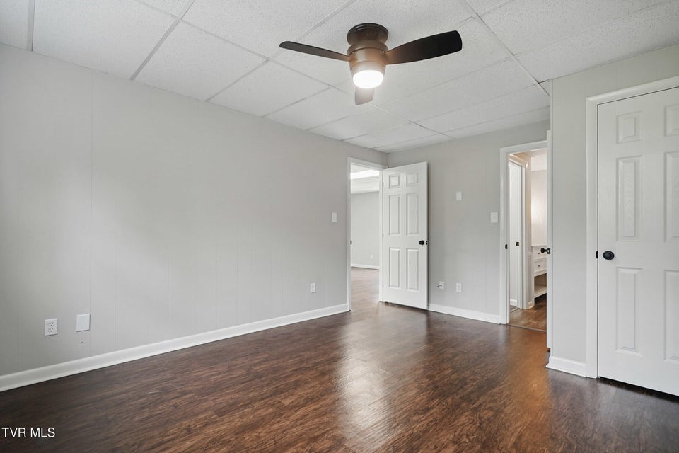 Photo #40: 5530 Paramont Road
