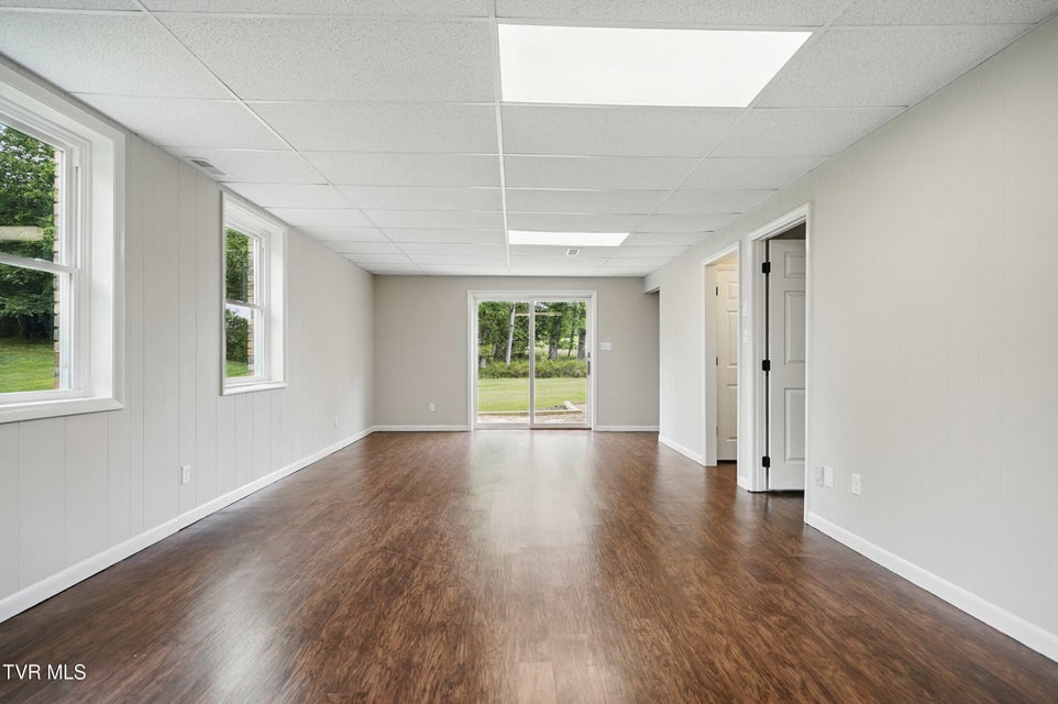 Photo #42: 5530 Paramont Road