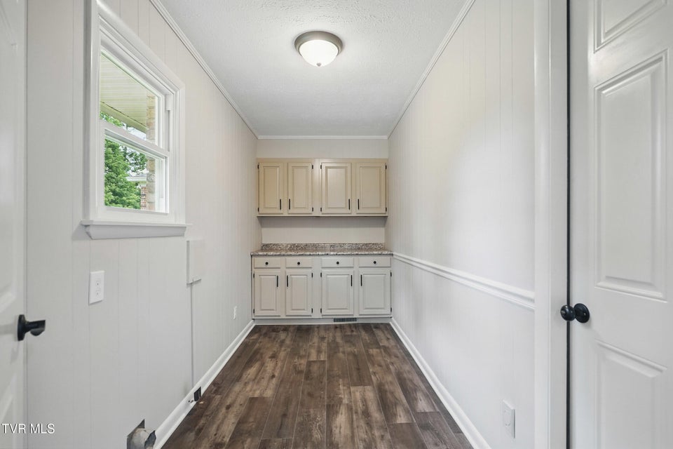 Photo #15: 5530 Paramont Road