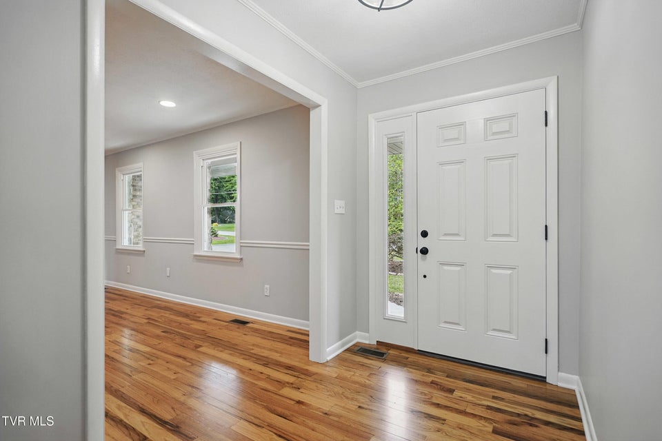 Photo #32: 5530 Paramont Road