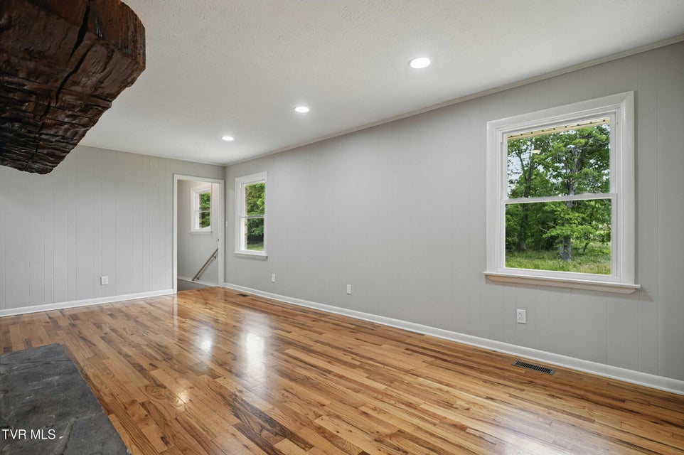 Photo #17: 5530 Paramont Road