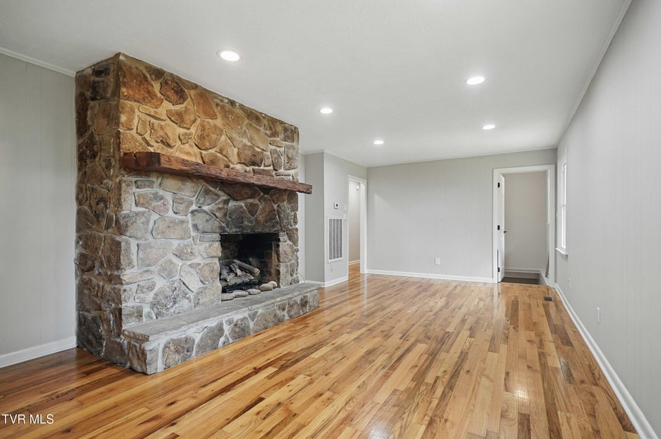 Photo #18: 5530 Paramont Road