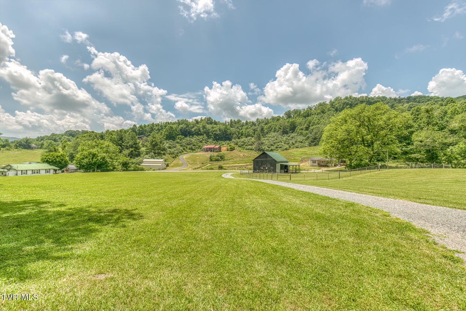 Photo #81: 1761 Pine Orchard Road