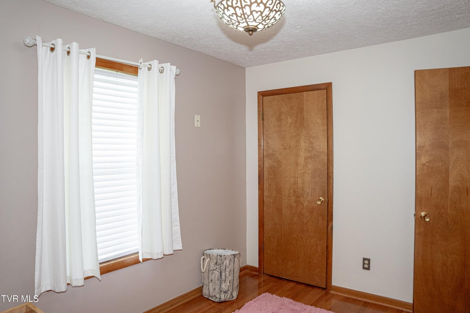 Photo #23: 473 Britton Avenue