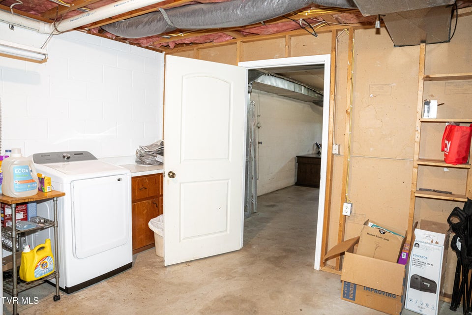 Photo #38: 473 Britton Avenue
