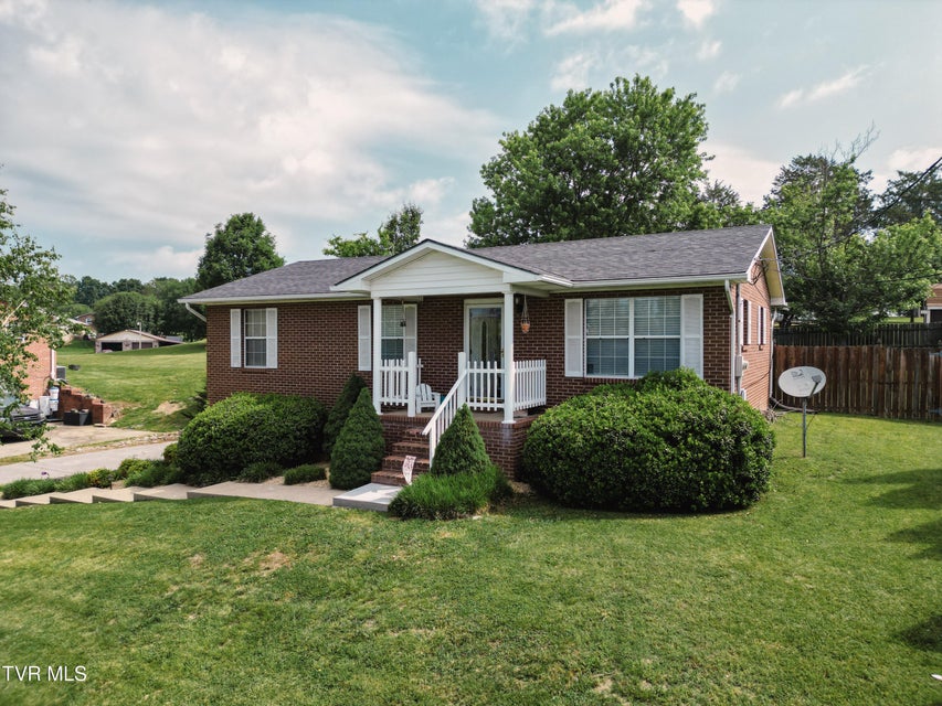 Photo #39: 473 Britton Avenue