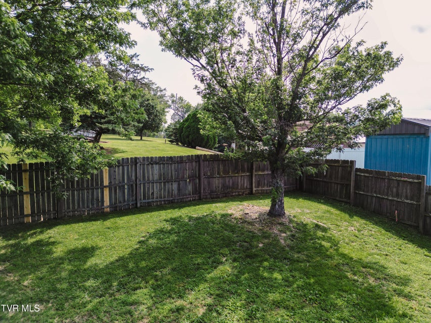 Photo #5: 473 Britton Avenue
