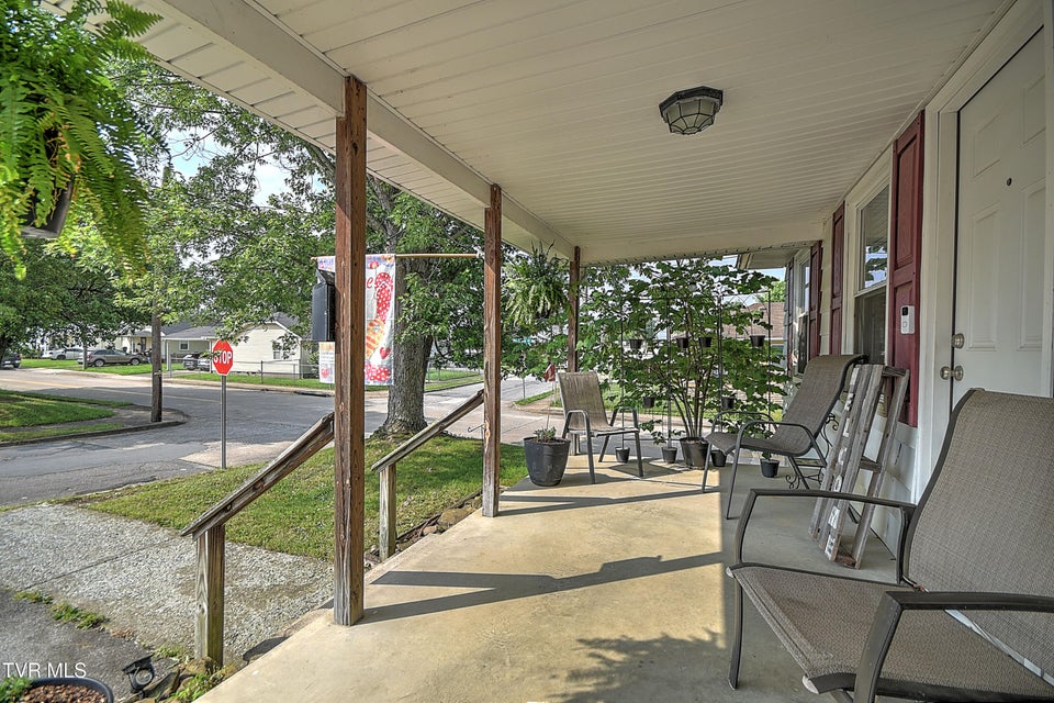 Photo #5: 1018 Federal Street