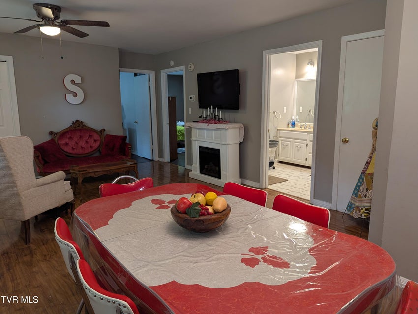 Photo #10: 1710 Brentwood Drive