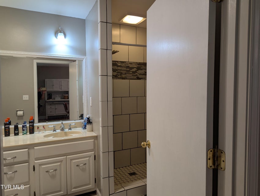 Photo #29: 1710 Brentwood Drive