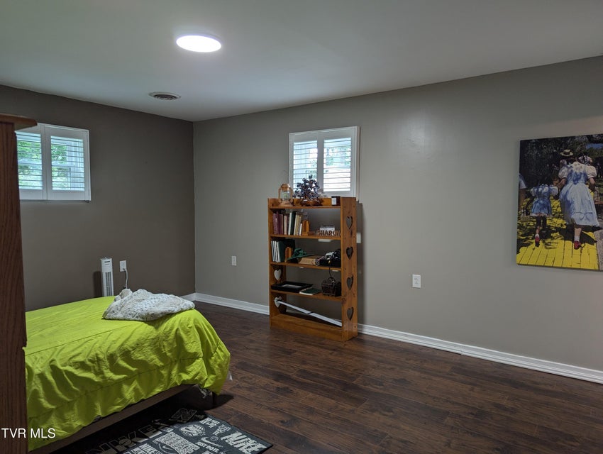 Photo #25: 1710 Brentwood Drive