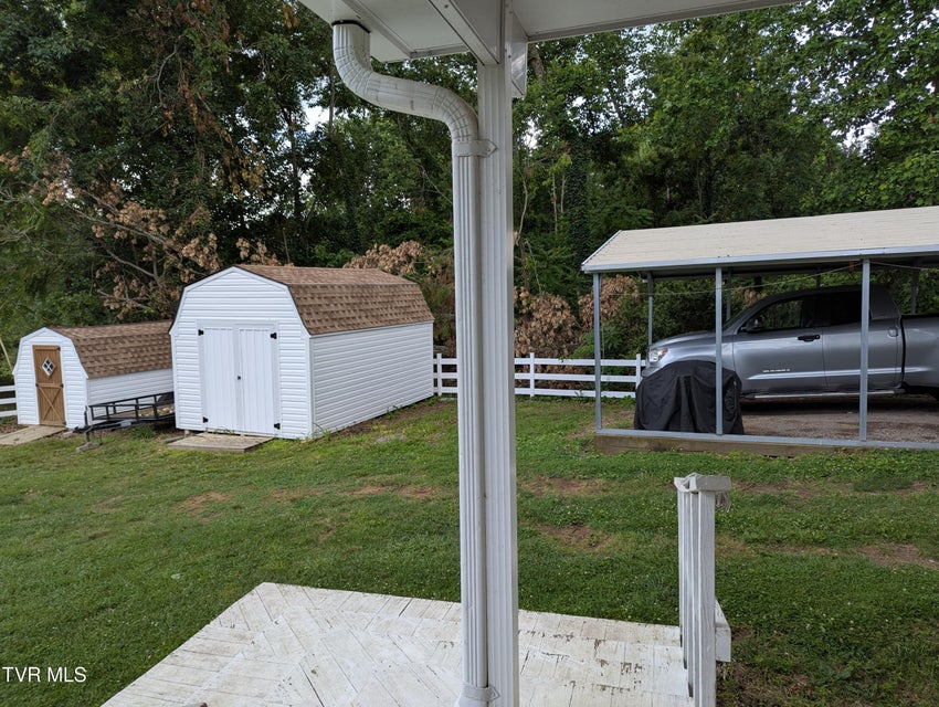 Photo #32: 1710 Brentwood Drive