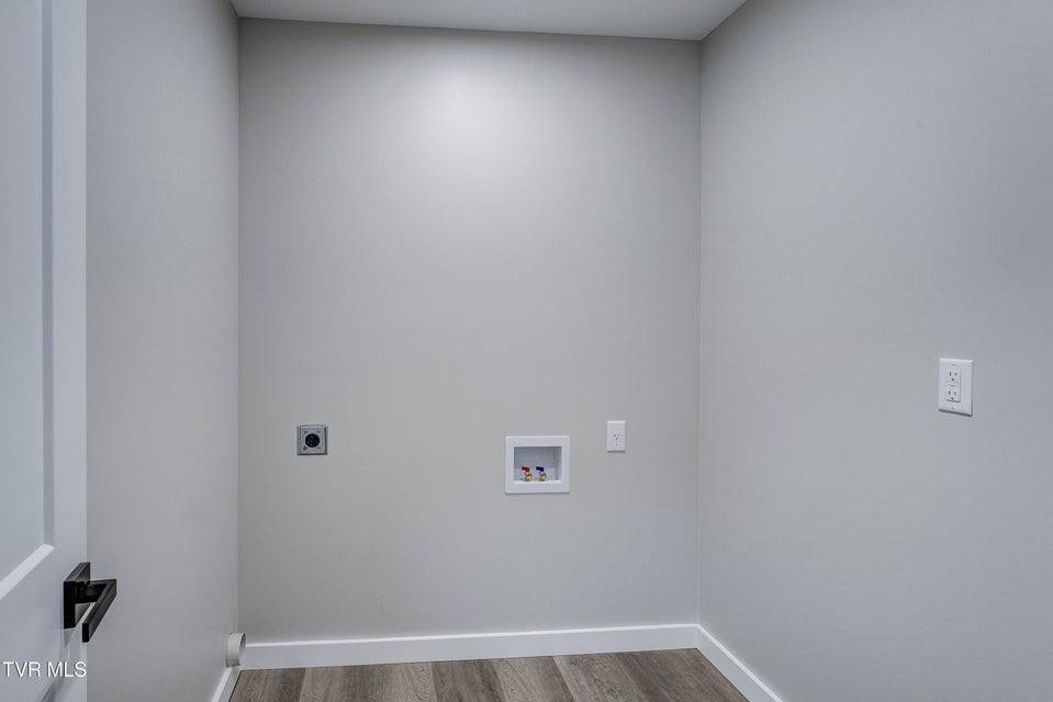 Photo #32: 1105 Laurel Way
