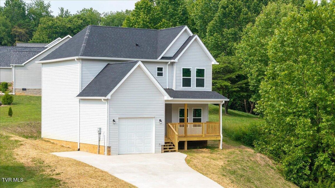 Photo #3: 215 Brighton Place