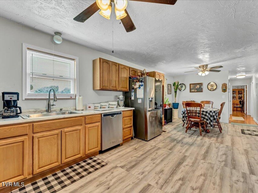 Photo #10: 2546 Montcastle Drive