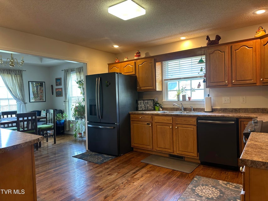 Photo #6: 104 Wyntuck Lane