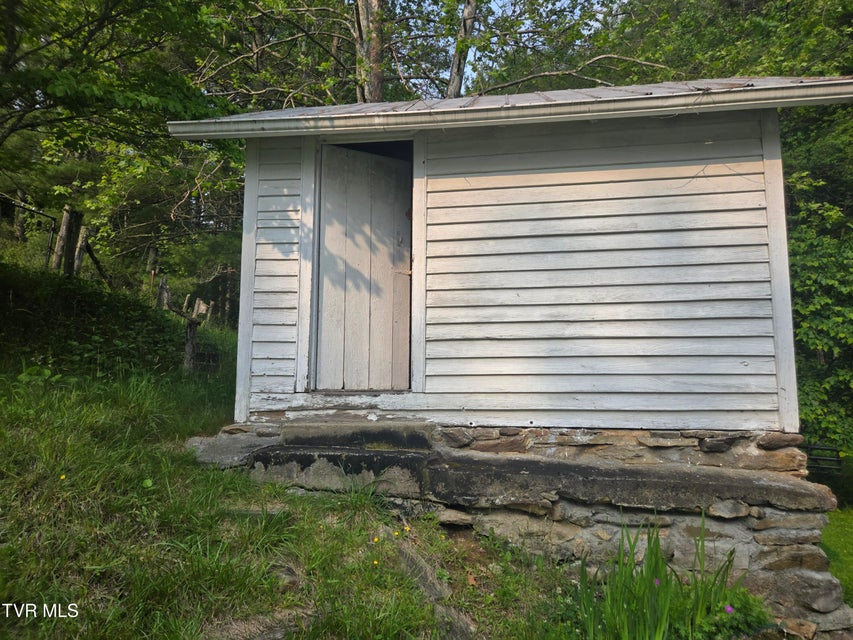 Photo #35: 194 Miller Hollow Road