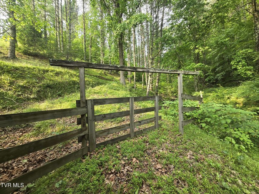 Photo #52: 194 Miller Hollow Road