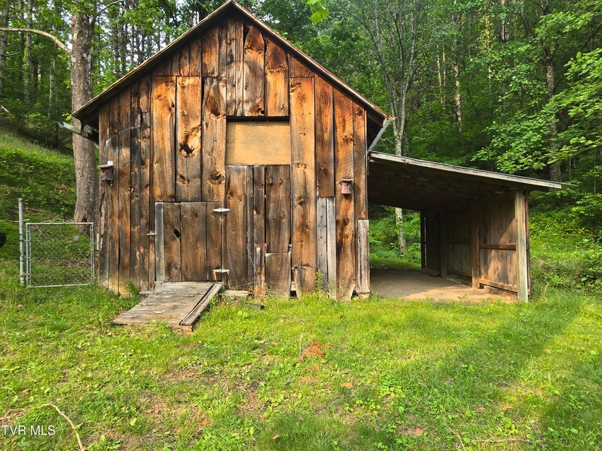 Photo #43: 194 Miller Hollow Road