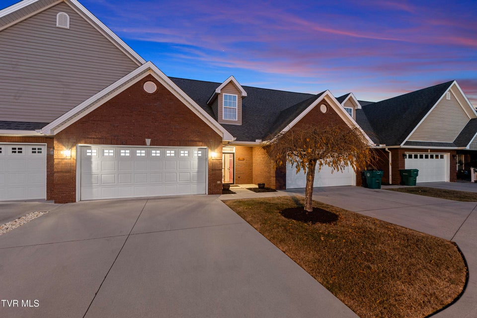 Photo #48: 3475 Walden Dr