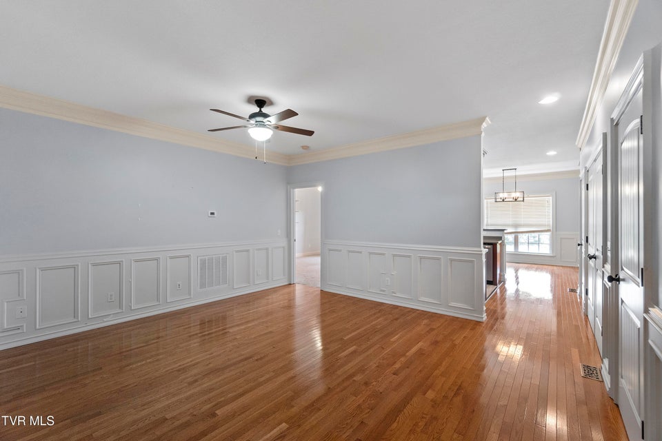 Photo #8: 3475 Walden Dr