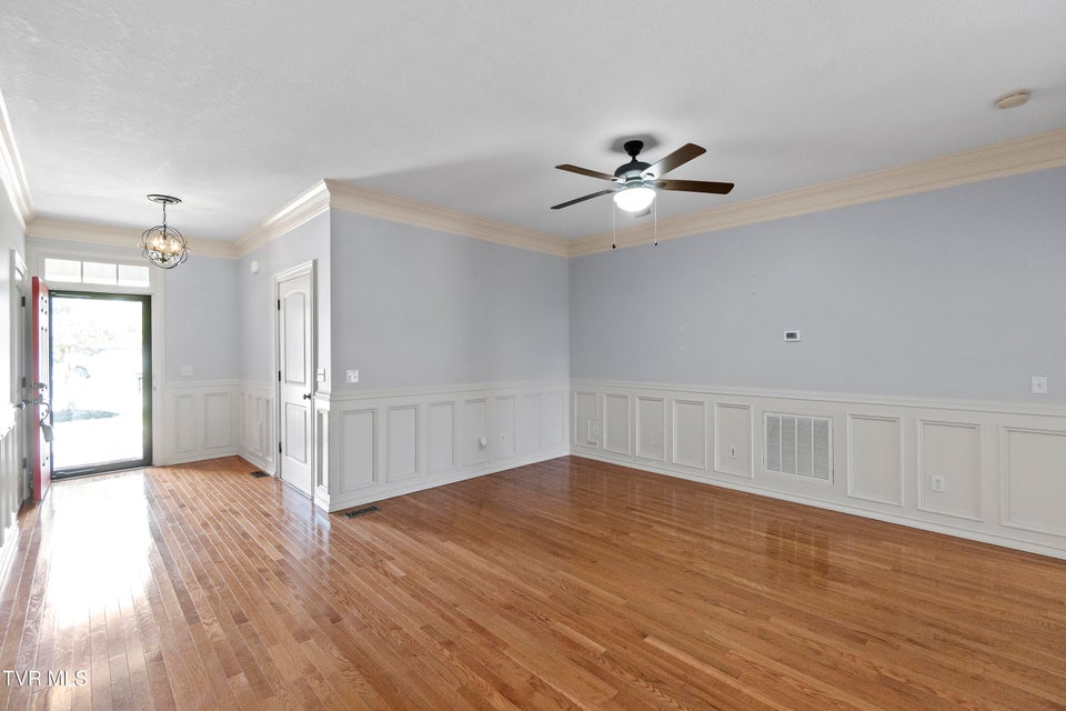 Photo #10: 3475 Walden Dr