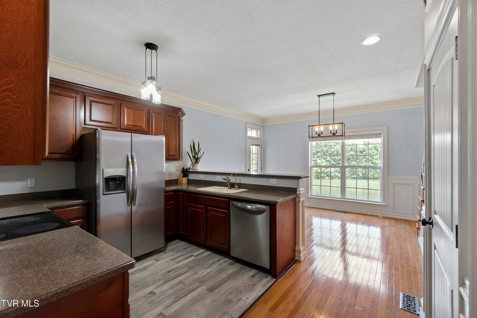 Photo #25: 3475 Walden Dr
