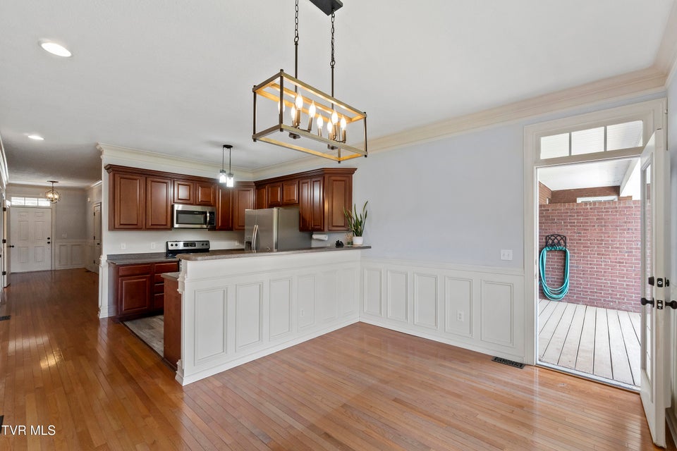 Photo #31: 3475 Walden Dr